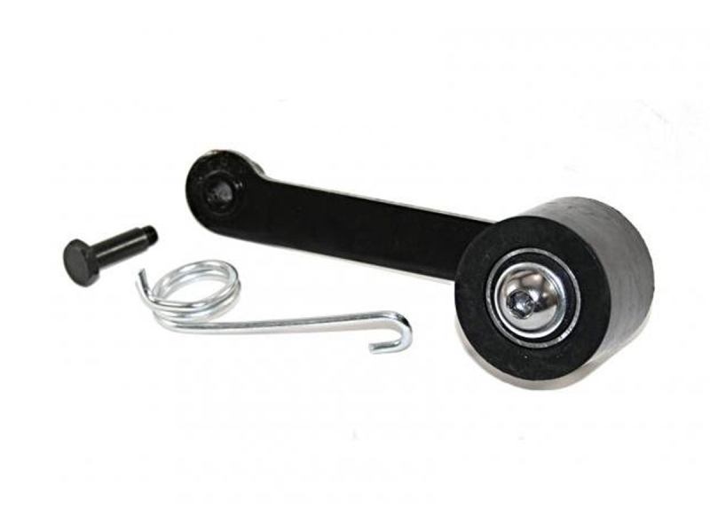Oset chain tensioner with rubber roller